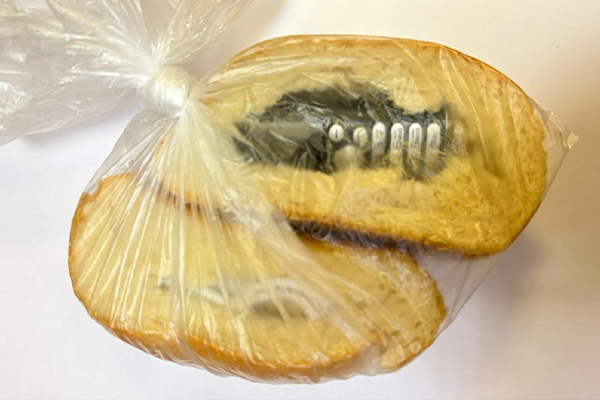 Телефон в хлебе пытались передать в СИЗО Тулы