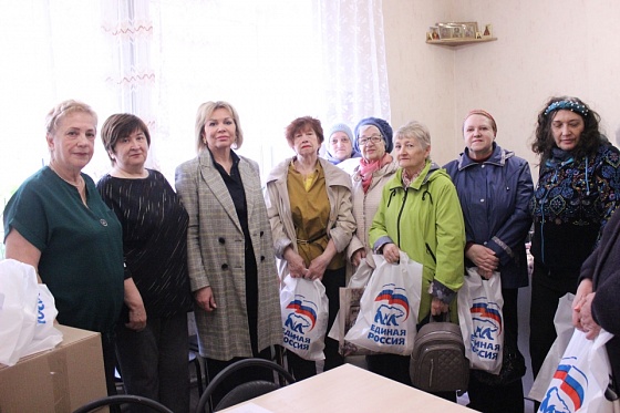 Мэр Тулы Ольга Слюсарева передала куличи обществу инвалидов Привокзального округа