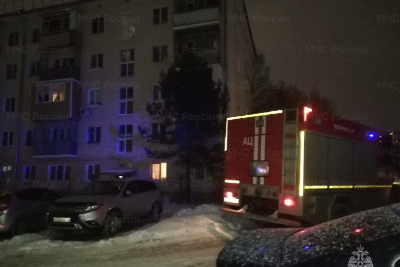 Пенсионер погиб при пожаре в жилой многоэтажке на улице Ползунова в Туле