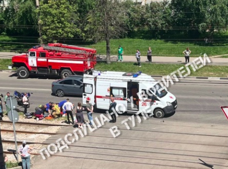 На улице Металлургов в Туле сбили мотоциклиста