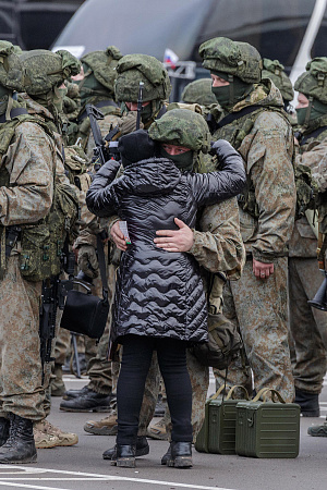 Губернатор Тульской области проводил мобилизованных к месту выполнения боевых задач