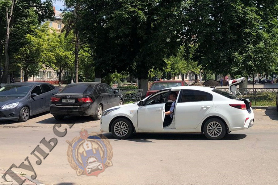 Водитель Kia Rio сбил пенсионерку на улице Вересаева в Туле