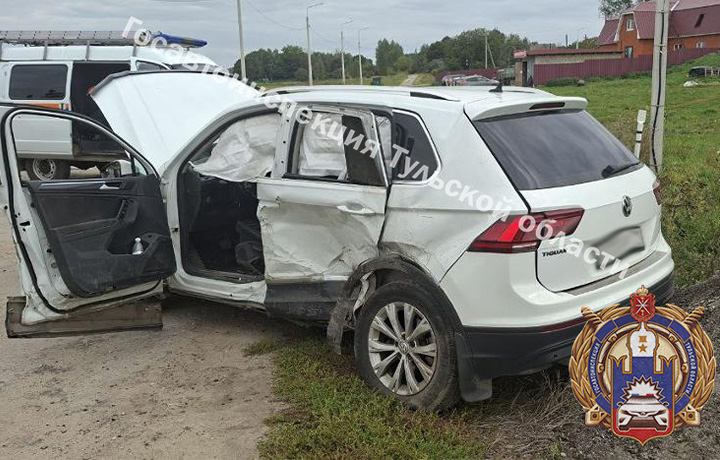 Три человека пострадали при столкновении двух авто в Щекинском районе