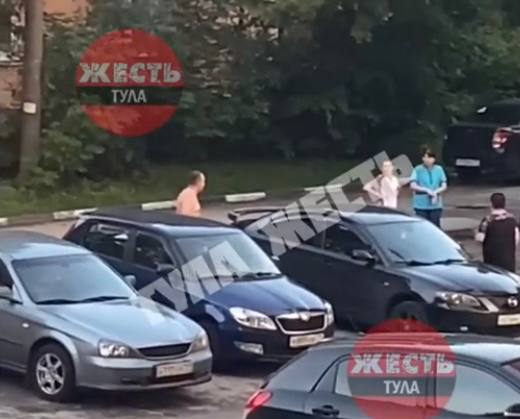 Голый мужчина прогулялся по Туле