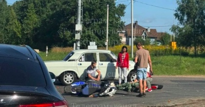 На Веневском шоссе в Туле сбили водителя скутера