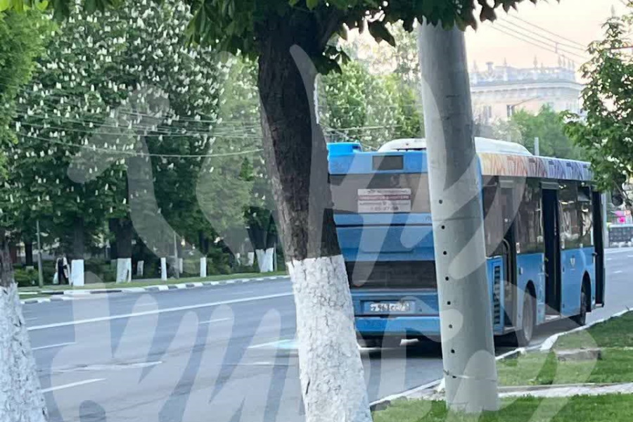 Автобус загорелся вечером 17 мая на проспекте Ленина в Туле