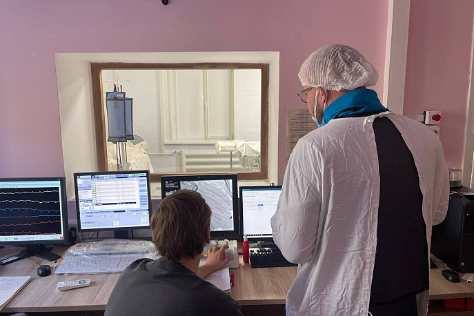 Врачи помогли туляку с сильным носовым кровотечением