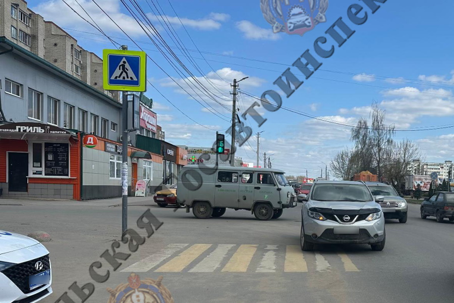 Иномарка сбила 10-летнего мальчика на пешеходном переходе в Алексине
