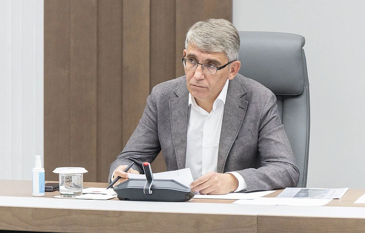 Дмитрий Миляев поздравил тульских спортсменов с Днем физкультурника