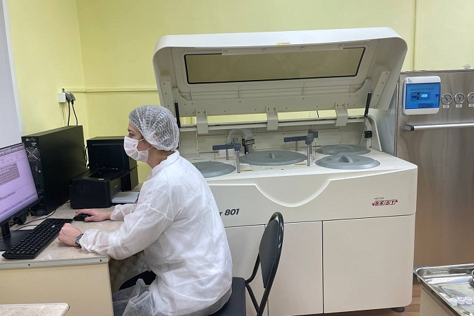 В Тульский центр по профилактике и борьбе со СПИД поступил новый биохимический анализатор