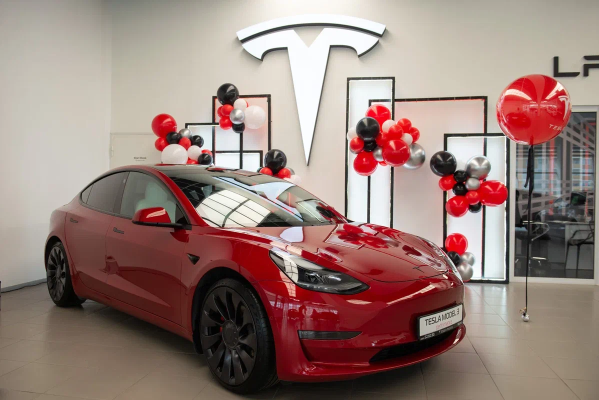 Tesla в Туле стала альтернативой "белому" авторынку