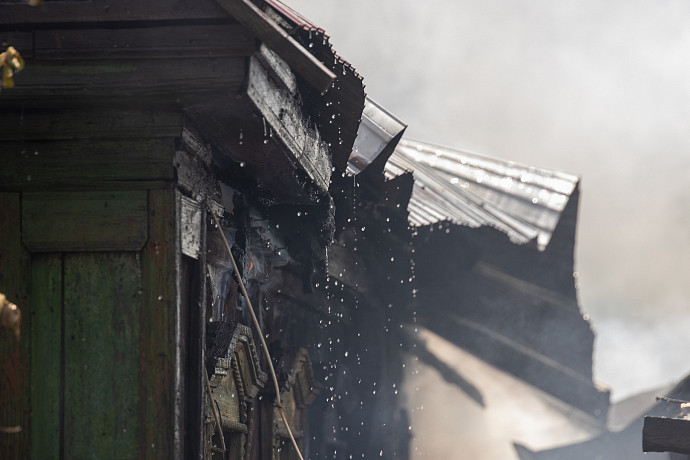 Три пожара и четыре ДТП случились в Тульской области за сутки