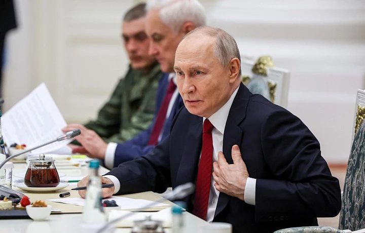 Президент Путин поручил упростить условия для малого и среднего бизнеса в РФ