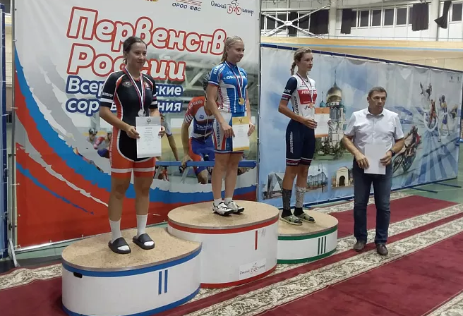 Тульские спортсмены завоевали золото и бронзу на Первенстве России по велосипедному спорту на треке