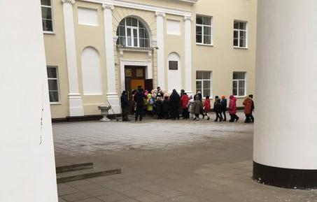 В Алексине снова эвакуируют школьников