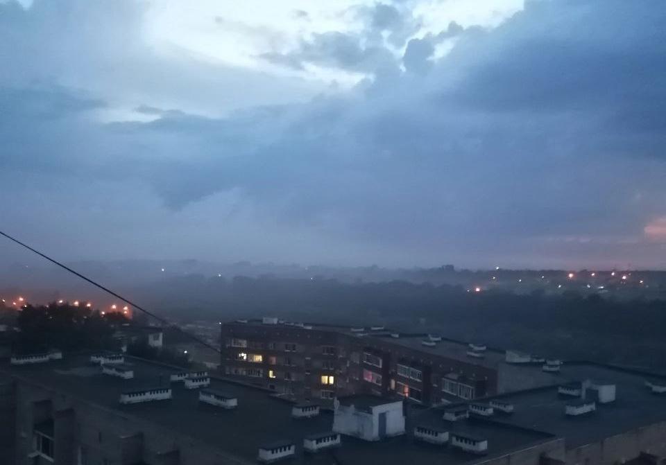 Новомосковск заволокло дымом