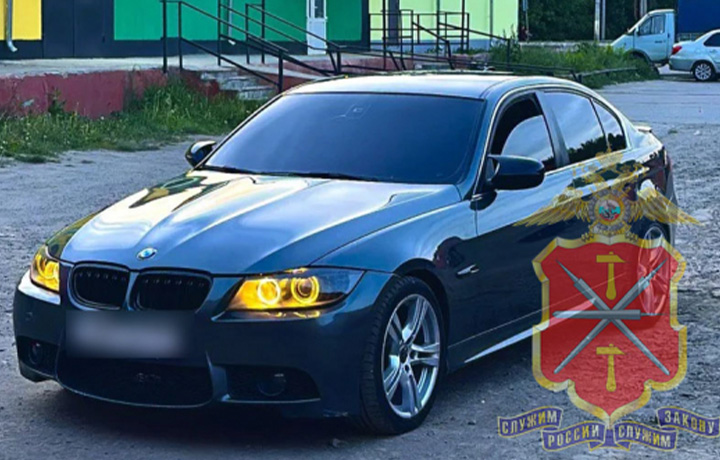 Кимовчанин хотел обменять BMW на дом в Кондуках и лишился иномарки