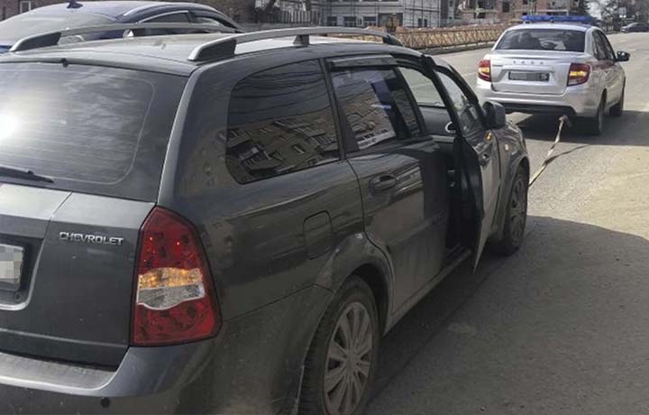 В Туле росгвардейцы помогли водителю добраться до автосервиса