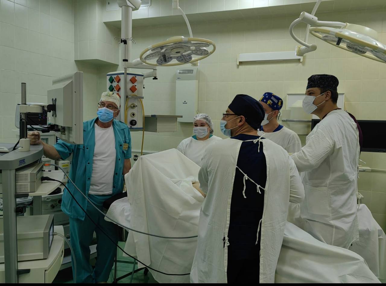 Тульские врачи впервые провели операцию длиною в 16 часов