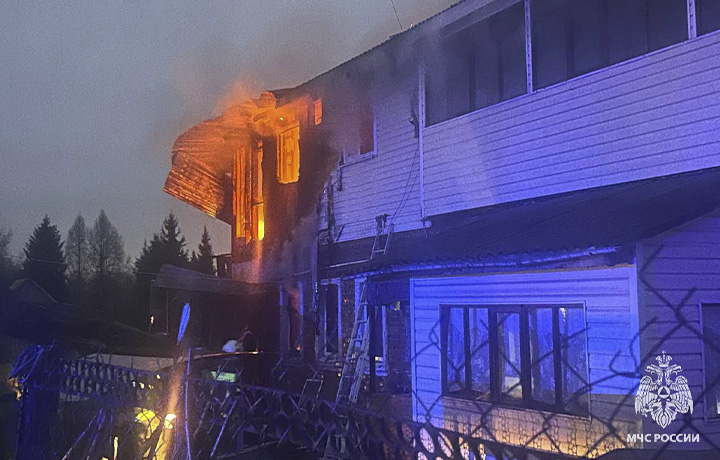 50-летний мужчина пострадал при пожаре в тульской деревне Крюковка
