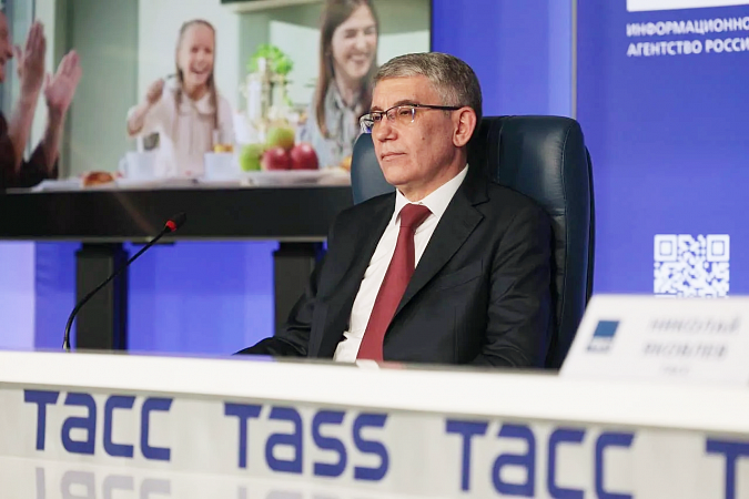 «Все национальные проекты должны быть нацелены на человека»: губернатор Дмитрий Миляев рассказал, почему Тульская область объявлена территорией семейного счастья