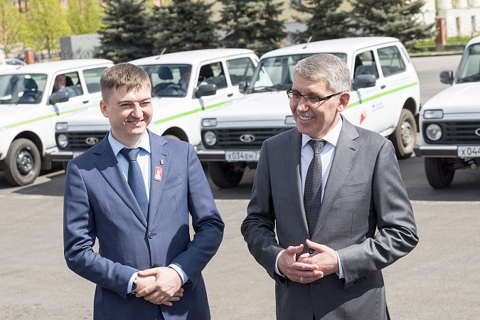 В Туле медработникам передали 40 новых автомобилей