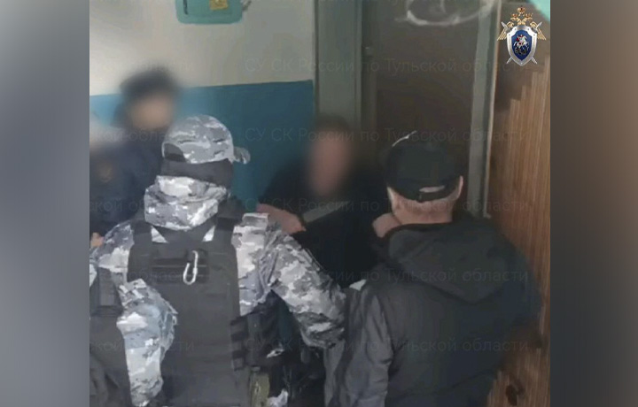 В суд передано дело жительницы Тулы, которая дважды ударила ножом судебного пристава