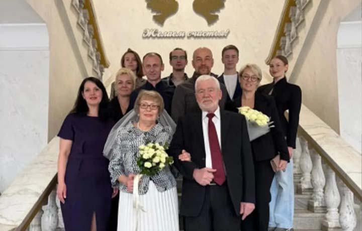 В Туле супруги Поликарповы отметили 50 лет совместной жизни
