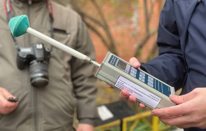 В центре Тулы проверили излучение от вышек сотовой связи