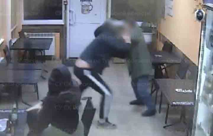 В Туле в баре «Пиво и рыба» зарезали мужчину