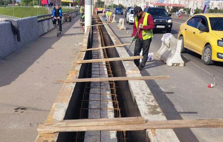 В Туле ремонтируют подпорные стенки трех мостов