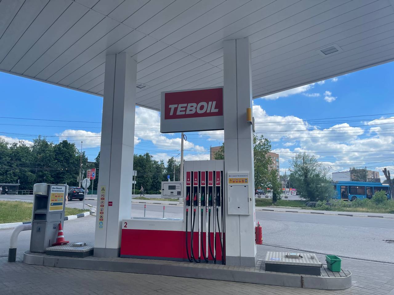 В Тульской области заправки Shell переименовали в Teboil