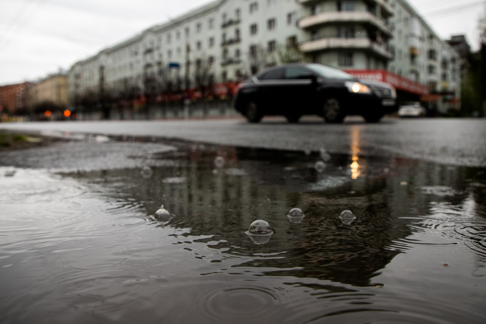 Автоэксперт Балабас рассказал тулякам, как не повредить автомобиль при поездке в дождь