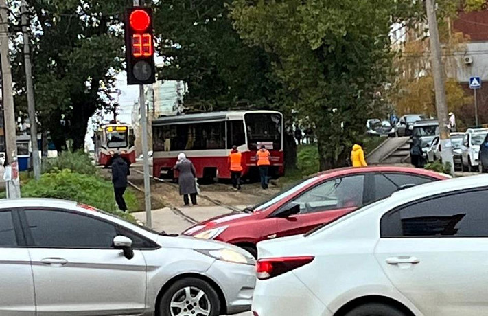 В администрации Тулы прокомментировали сход трамвая на улице Плеханова