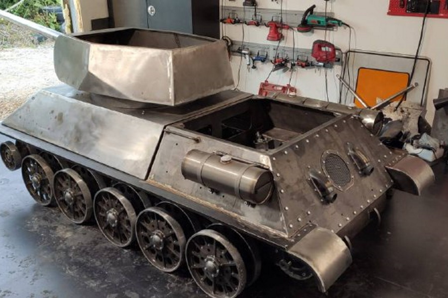 В Туле будут производить маленькие копии танков Т-34 для продажи и аренды