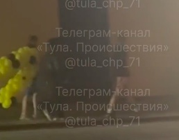 В Туле пьяная молодежь украла шарики с открытия магазина «Чижик»