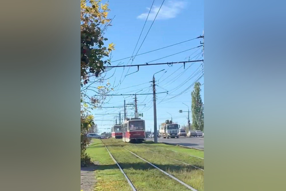 На Зеленстрое в Туле трамвай сошел с рельсов
