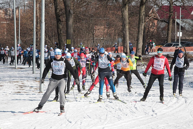 Жителей Тульской области пригласили заняться зимними видами спорта