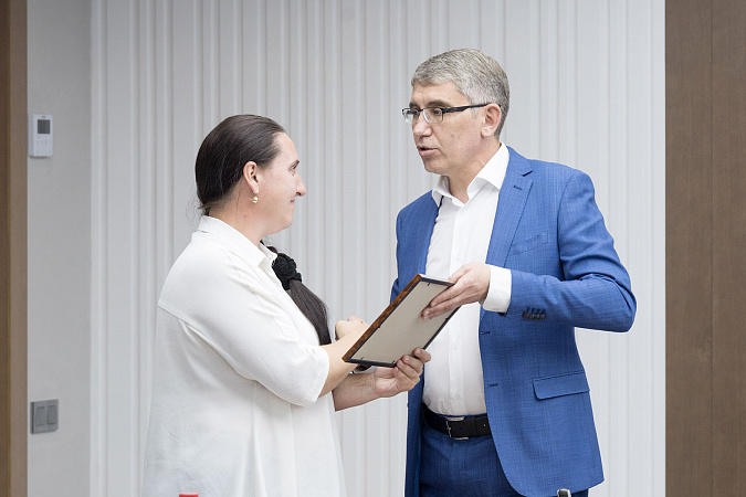 Многодетным тулякам выдали ключи от новых автомобилей