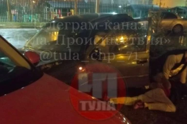 В Туле мигранту, угнавшему машину у доставщика шаурмы, назначили штраф