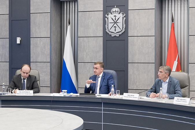 После ЧП на границе губернатор Алексей Дюмин провел совещание по безопасности в Тульской области