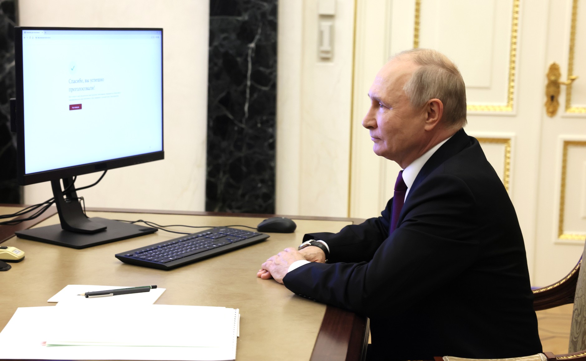 Владимир Путин прервал заседание Совета из-за &quot;Елки желаний&quot;