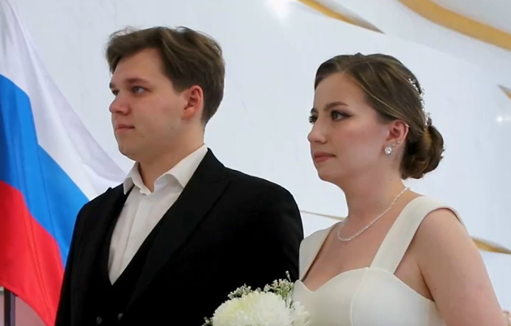 40 пар поженились в Туле в зеркальную дату 26 февраля