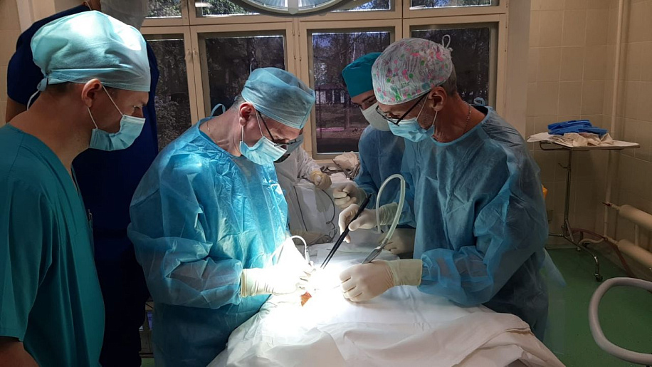 Тульские хирурги провели уникальную операцию на грудной клетке
