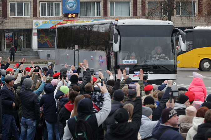 Губернатор Тульской области проводил мобилизованных к месту выполнения боевых задач