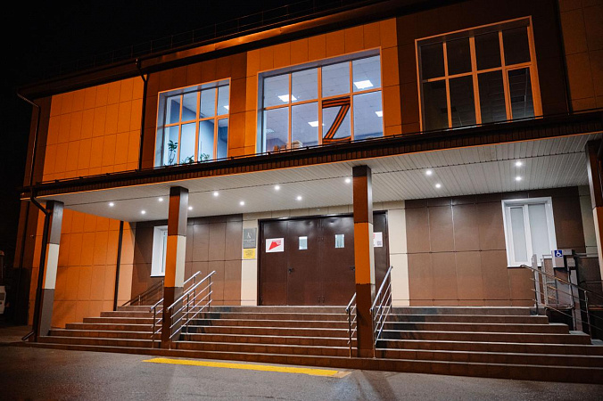 В Узловой открыли отремонтированный молодежный театр