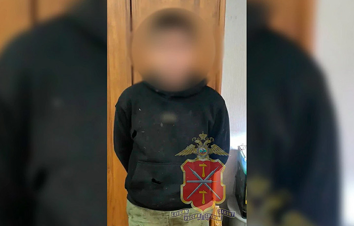 Иностранец-сварщик из Тулы покинет страну из-за фото в женской одежде