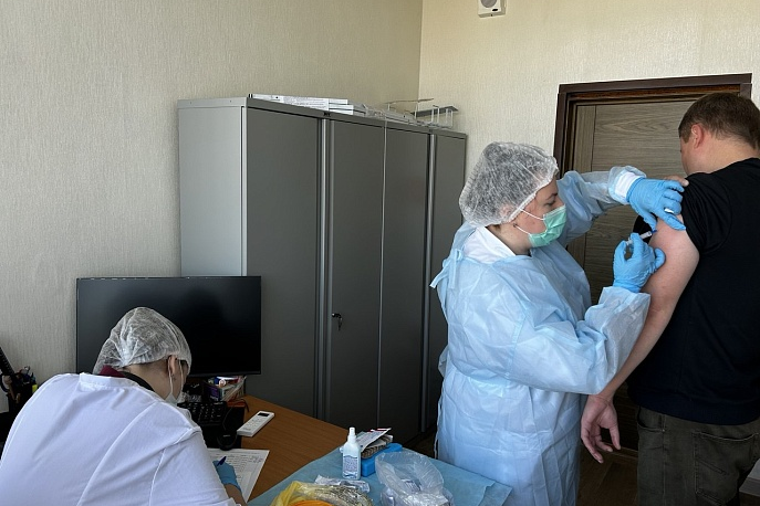 Более 82 тысяч жителей Тульской области привились от гриппа