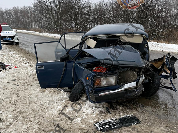 В Сети появилось видео выезда ВАЗа на встречную полосу перед смертельным ДТП в Киреевском районе