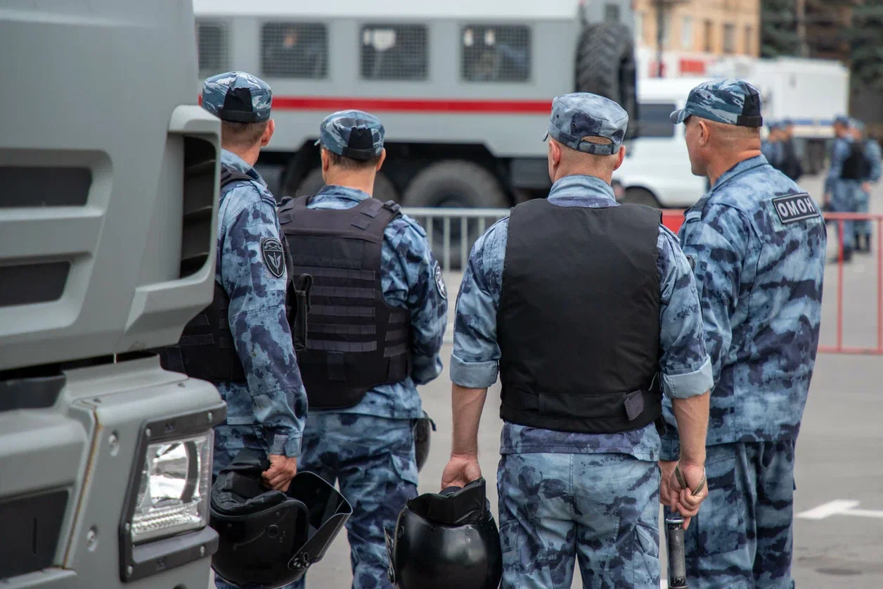 В Щекино и Киреевске сотрудники тульской Росгвардии задержали двух мужчин, избивших незнакомцев
